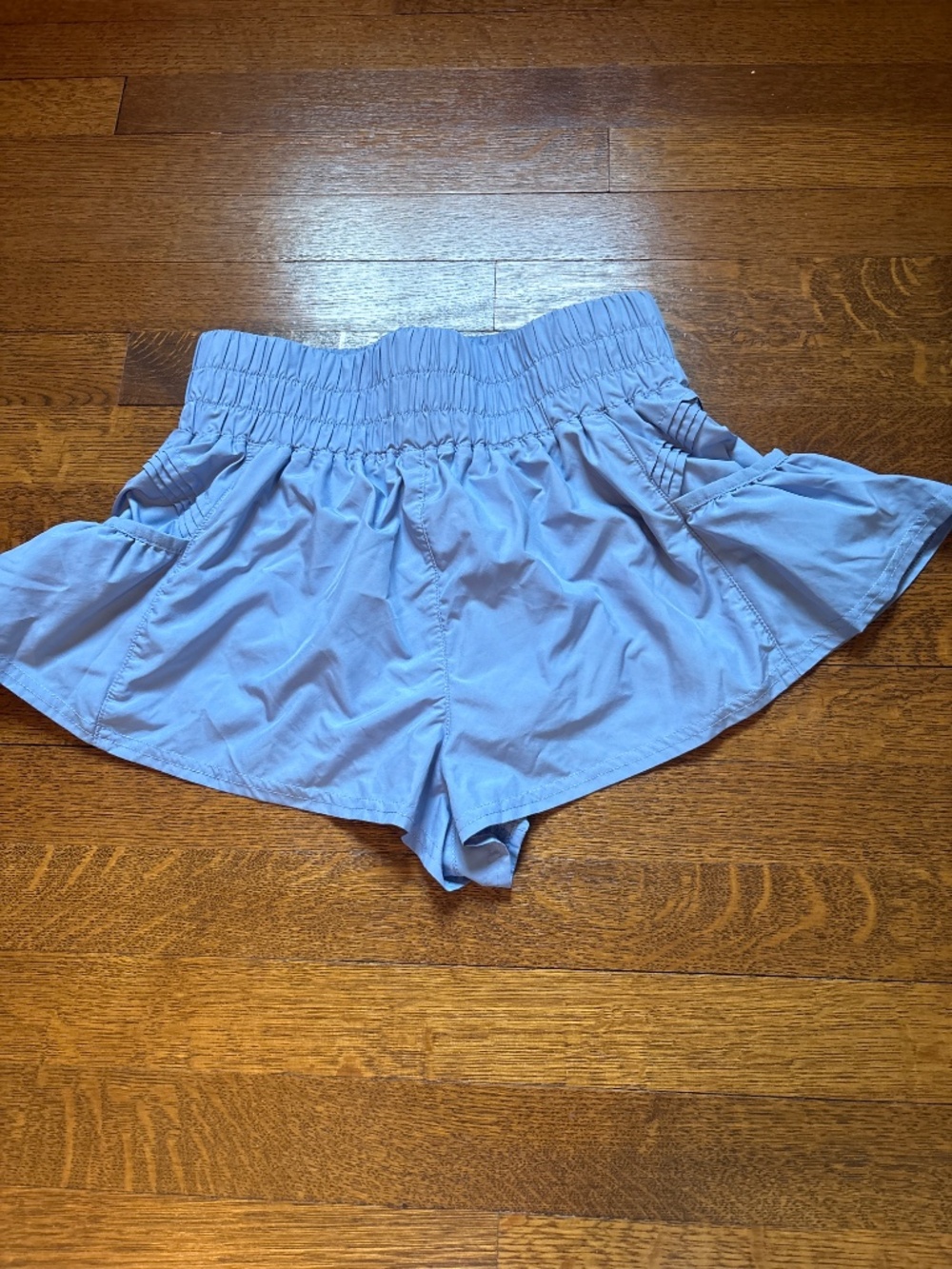 Free people movement shorts - Picture 2 of 4
